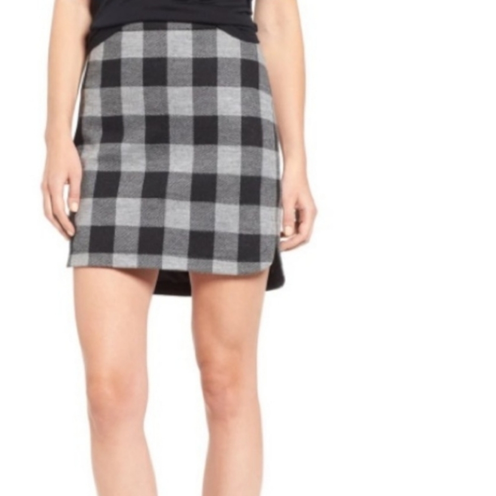 Madewell grey and black buffalo check skirt